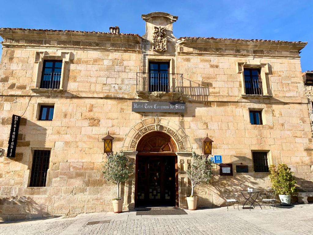 Hotel Tres Coronas de Silos — photo 1