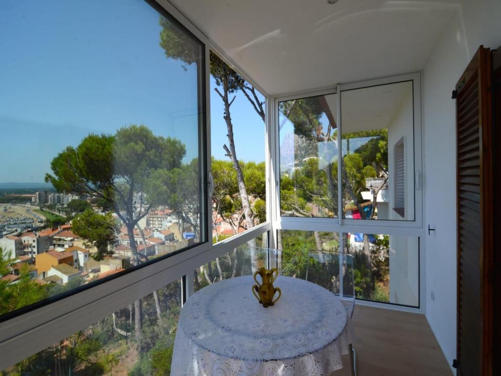Apartment near Illes Medes Beach — photo 1