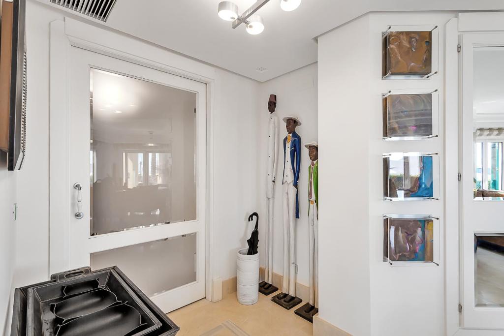 YOLO Spaces - Sotogrande Marina Boutique Apartment photo 3