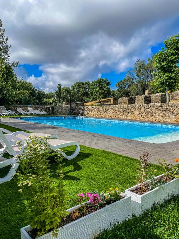 Booking.com: Hotels in Valverde del Fresno. Book your hotel now! — photo 1