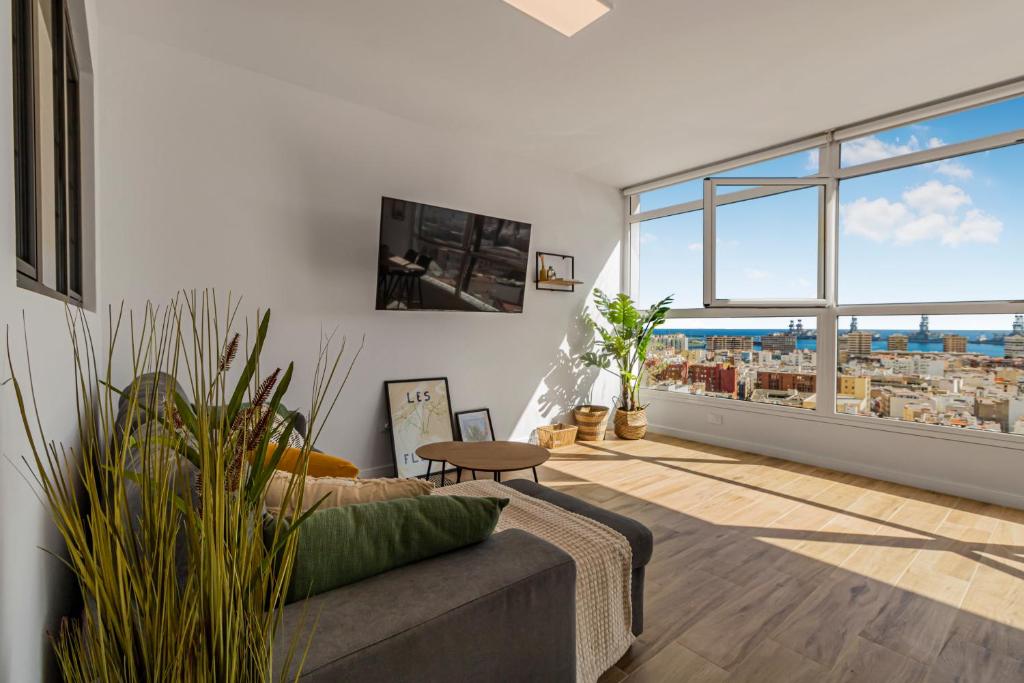 Urban Elegance View Suite Pool — photo 1