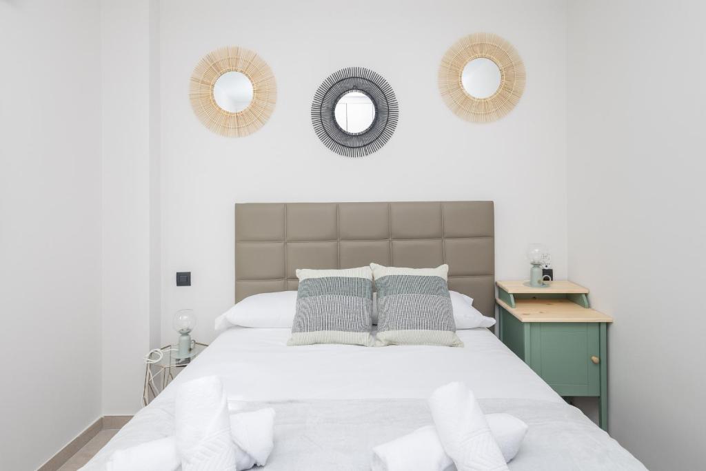 2BR New Pretty Home next to Las Canteras Beach photo 2