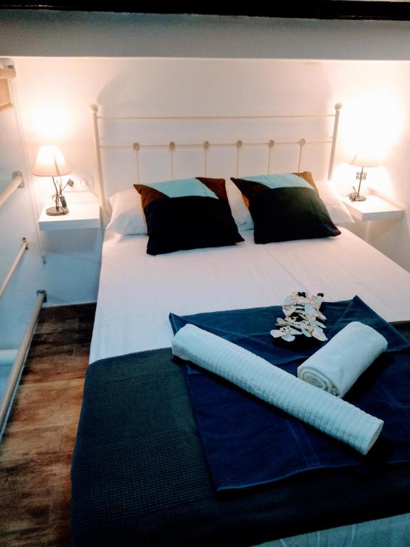 WISH SUITE BARRIO DE LEON EN TRIANA photo 2