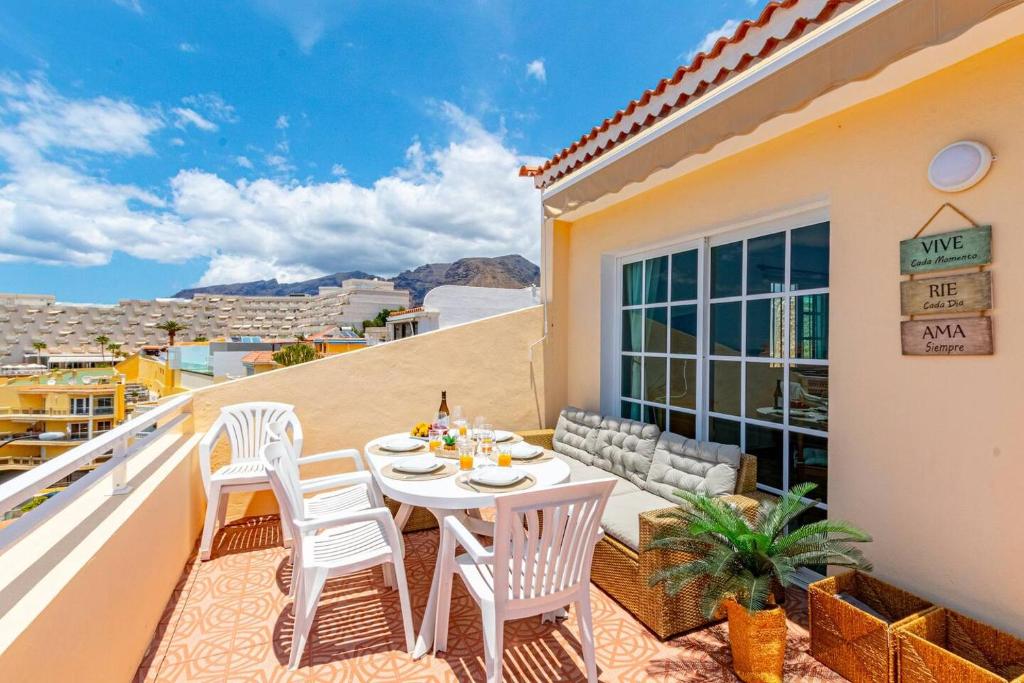Sunny Arena Sol Apt by Dream Homes Tenerife photo 3
