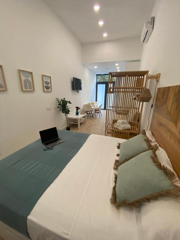 Travel Habitat Cabanyal Lofts — photo 1