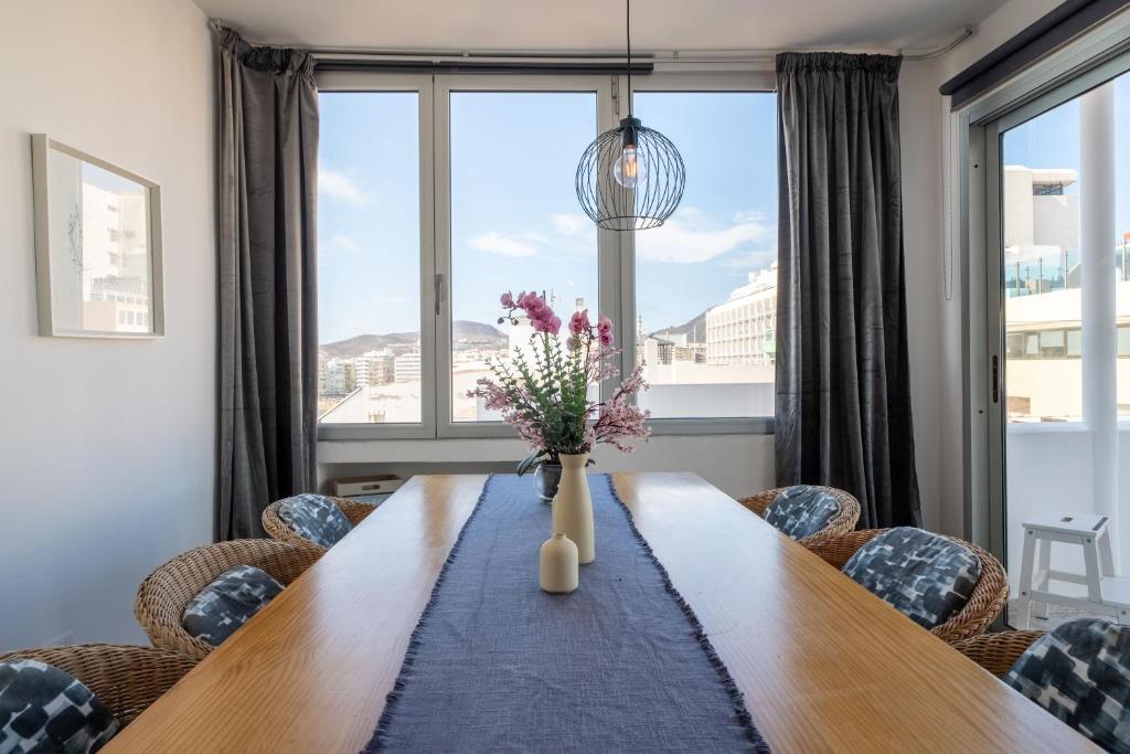 Canteras Ocean Terrace - Atico con terraza y vistas a las Canteras photo 2