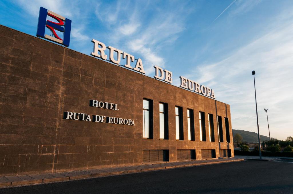 Hotel Ruta de Europa — photo 1