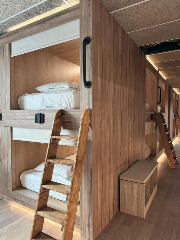The POD Suite Hostel Village photo 2