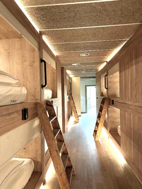 The POD Suite Hostel Village photo 3
