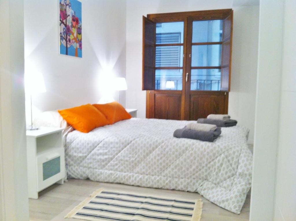 Superb Central Market Apt photo 2