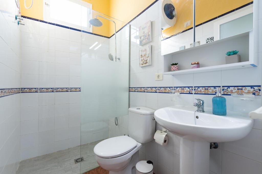 Balcony Spacious 2BR Historic Centre Arucas photo 3