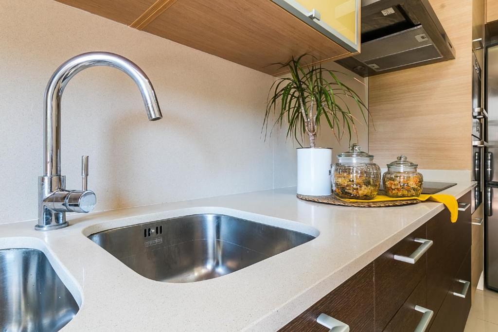 Top family apartment by Lofties photo 3