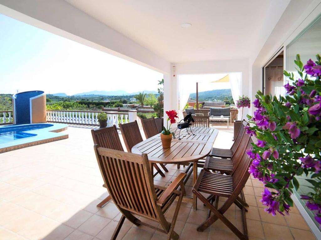 Spacious Home in Teulada — photo 1