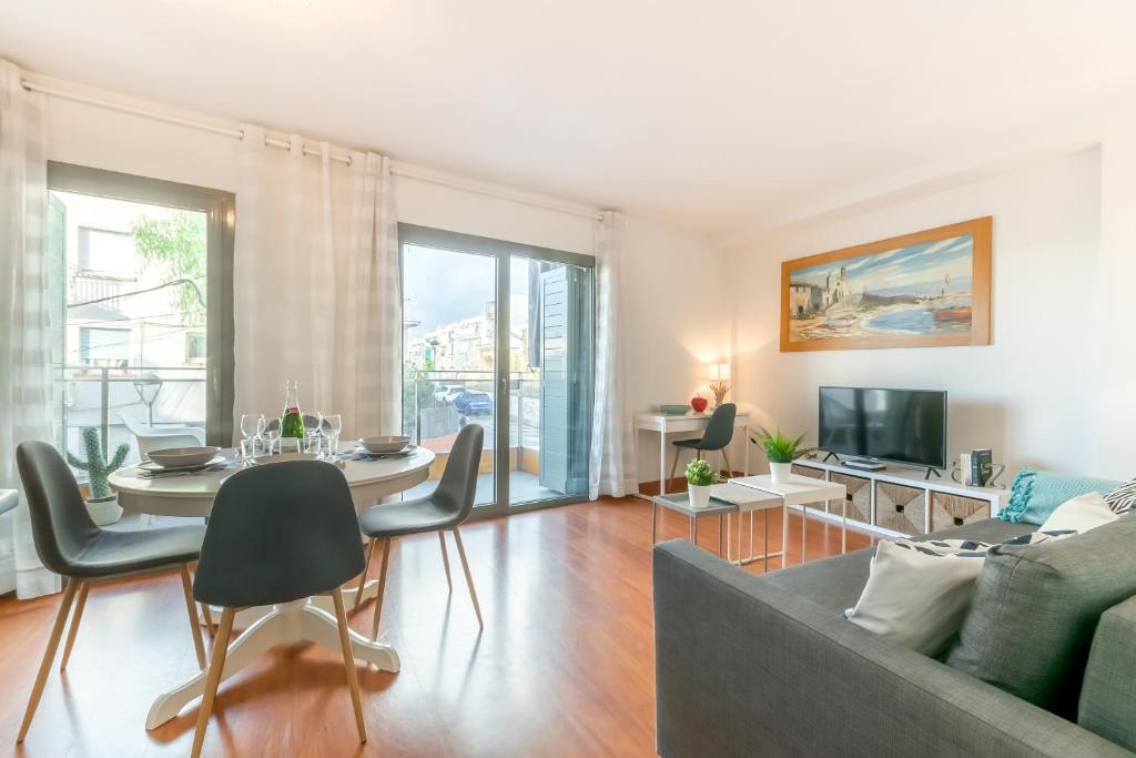 Sant Sebastià Moderno apartamento a 100 metros de la playa — photo 1