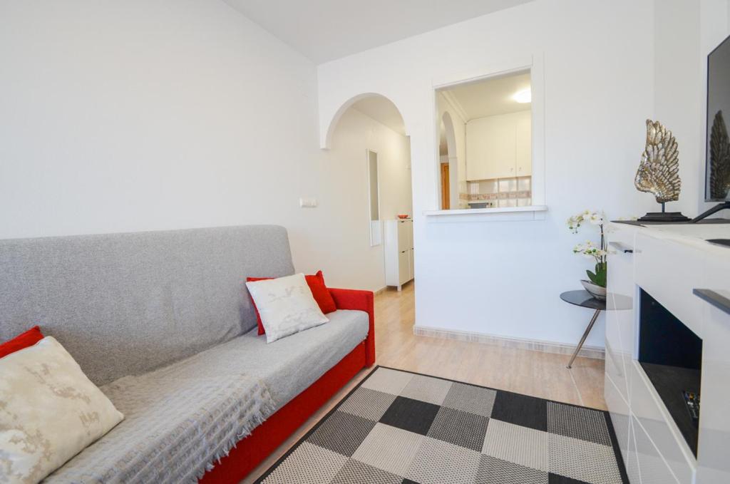 Schöne Wohnung mit Pool photo 3