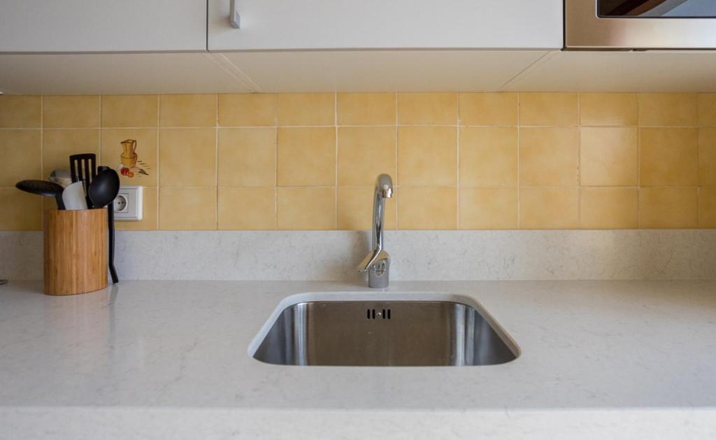 Flatguest Las Canteras Beach 10 + Wifi + 5 Pax photo 3