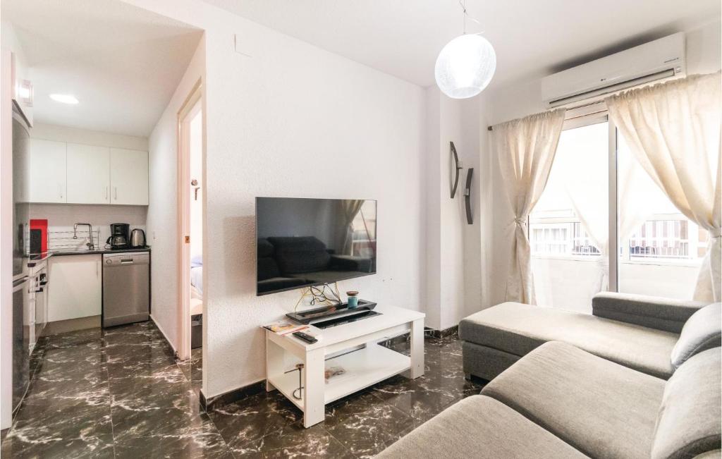 Stunning Apartment In Torrevieja — photo 1