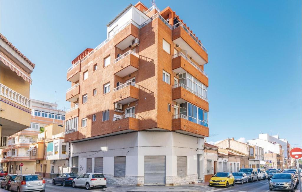 Stunning Apartment In Torrevieja photo 3