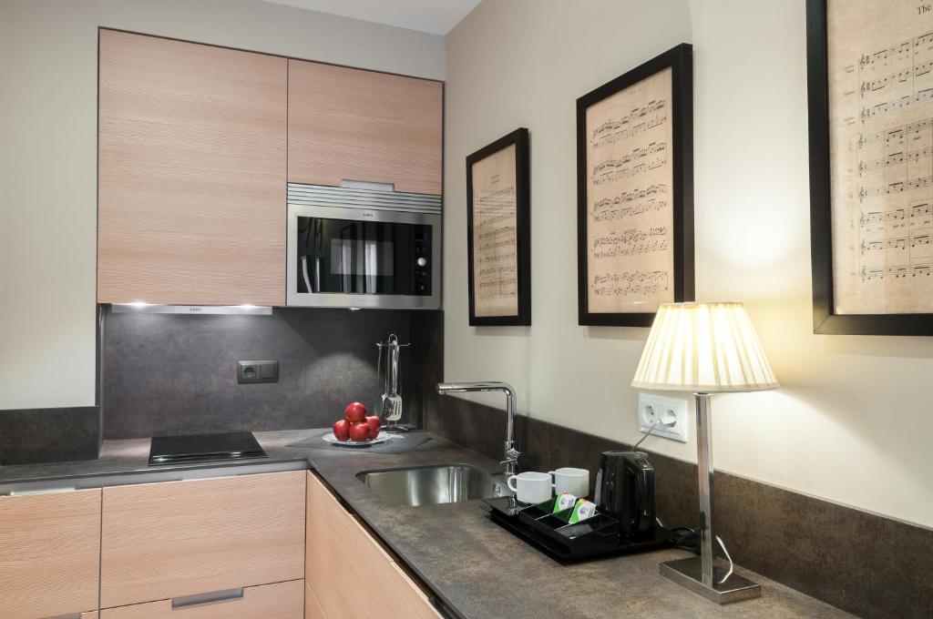 Suites Murillo Catedral photo 3