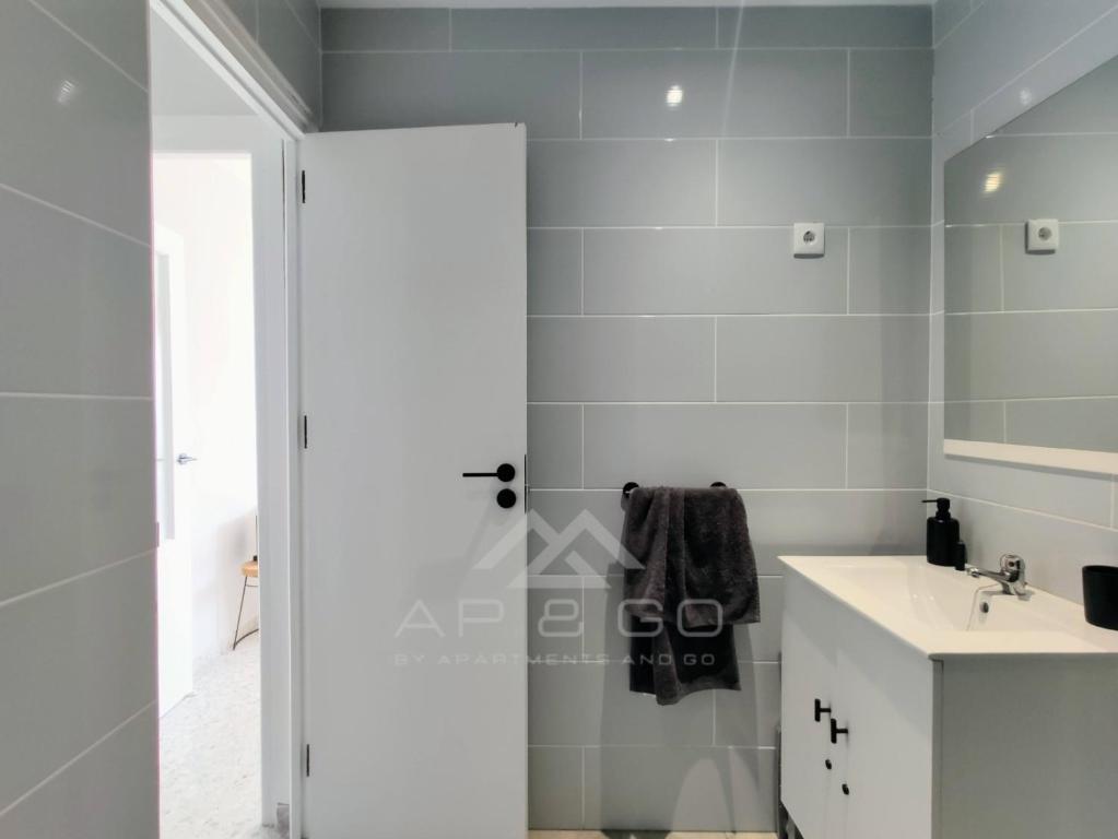 Quiet Beachfront Apartment photo 3