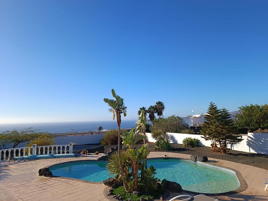 Wonderful country villa with amazing sea view — photo 1