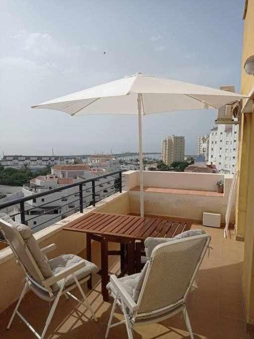 1 rooms con garaje frente Puerto Estepona photo 2