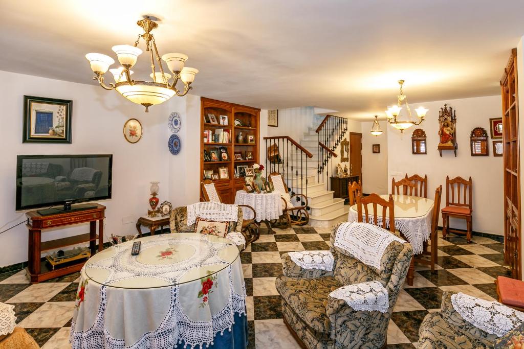 Anayed Rosank Casa de Ana Rosa — Málaga · tripingguide