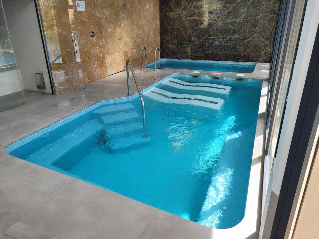 Townhouse with jacuzzi — photo 1