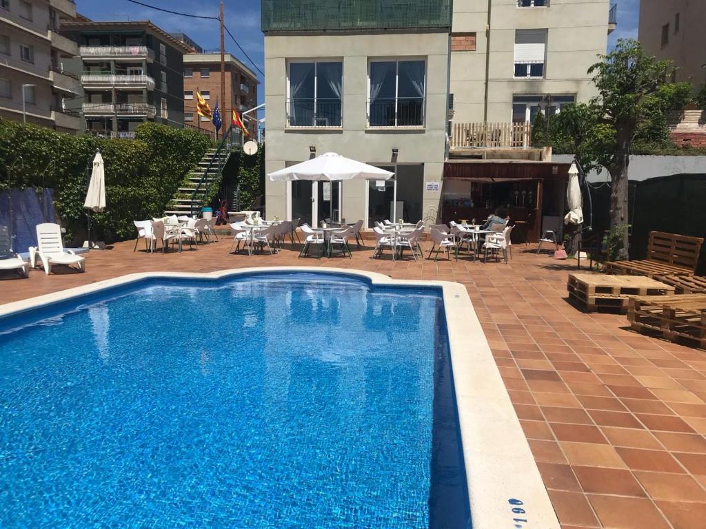 Hotel Sant Jordi — photo 1