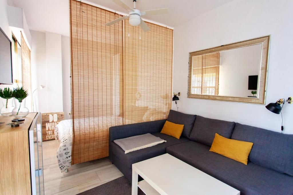 Elegant studio in the heart of Seville photo 2