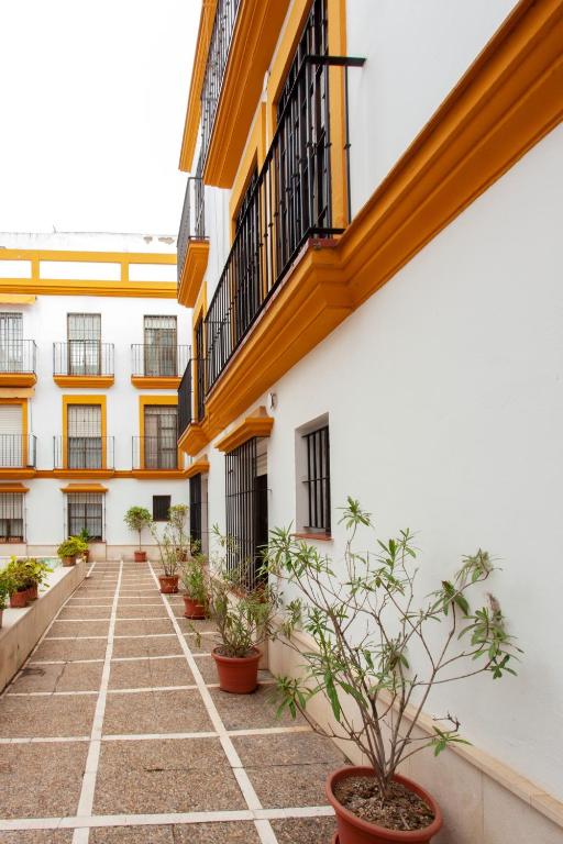 Elegant studio in the heart of Seville photo 3
