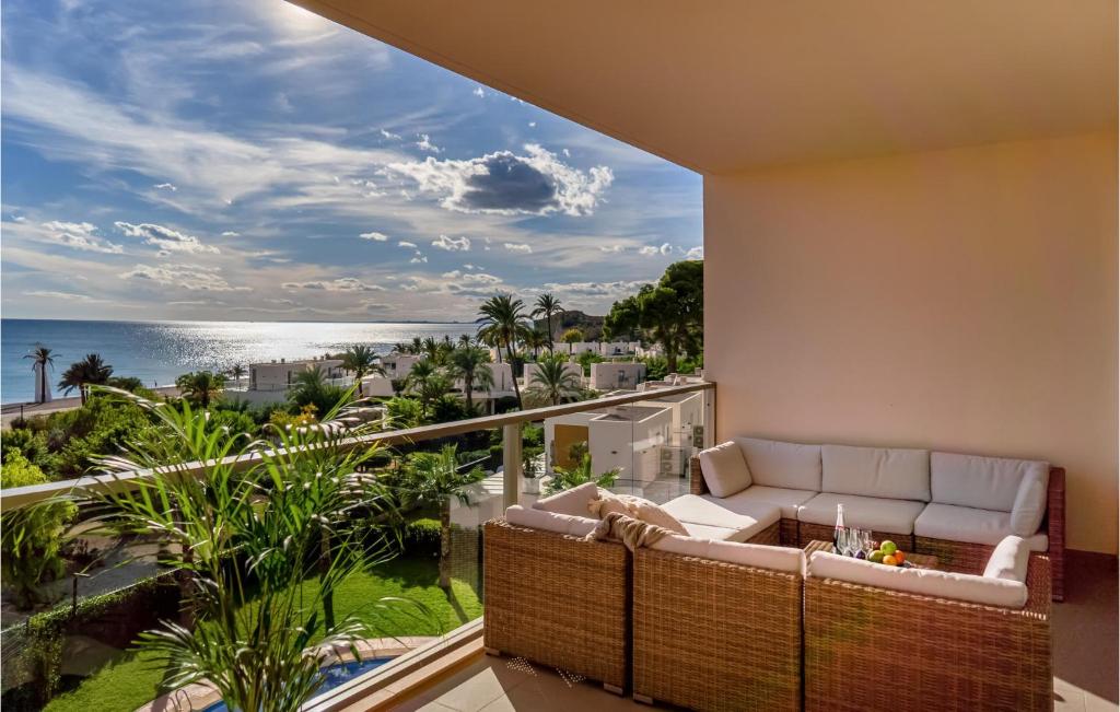 Amazing Apartment In Villajoyosa With Swimming Pool photo 2