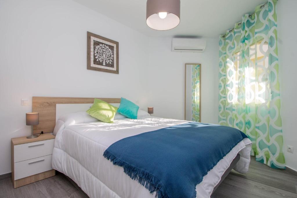 Santa Amalia 18 by IVI Real Estate photo 2