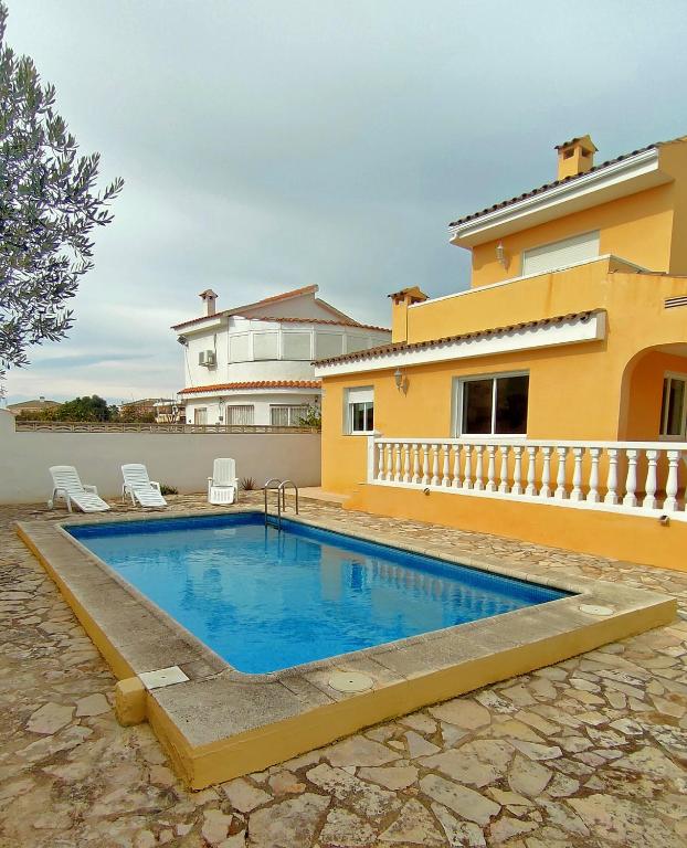 Chalet con piscina privada en Vinaròs — photo 1