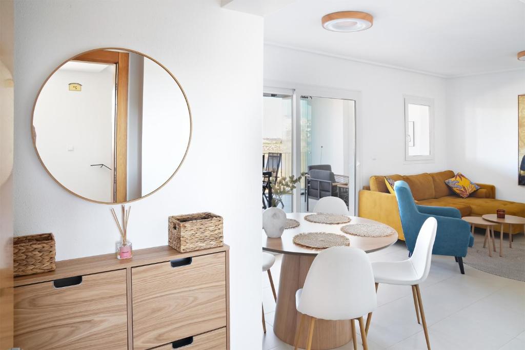 Stunning deluxe apartment photo 2
