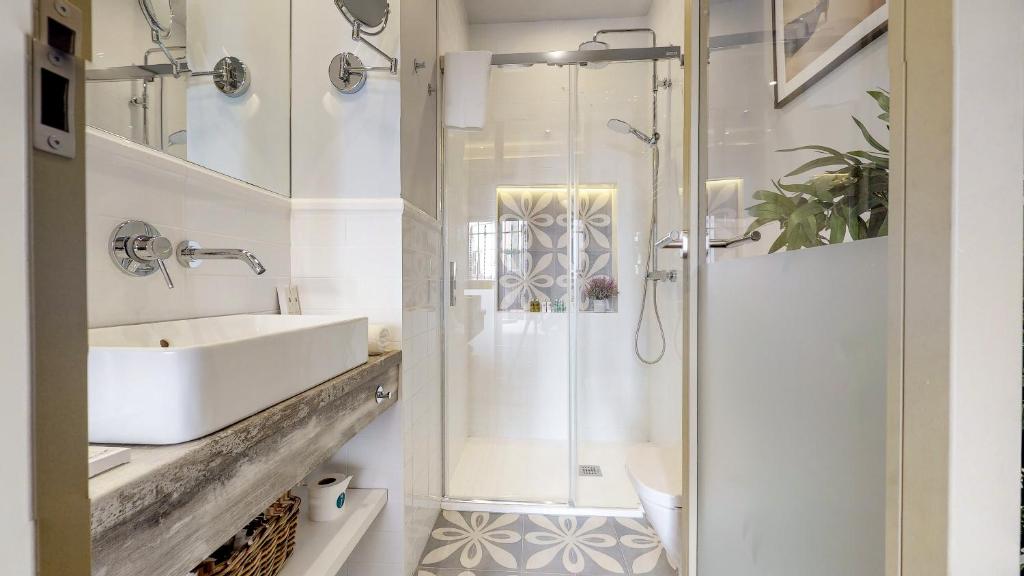 Bright and new- 2Bd 2Bth- Conde de Torrejon photo 3