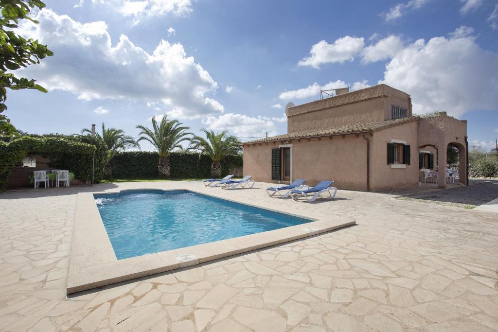Villa Servera - Es jardí — photo 1
