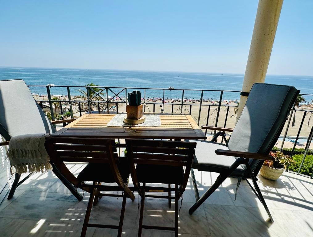Pepe Beach Vista al Mar Apartment Estepona photo 3