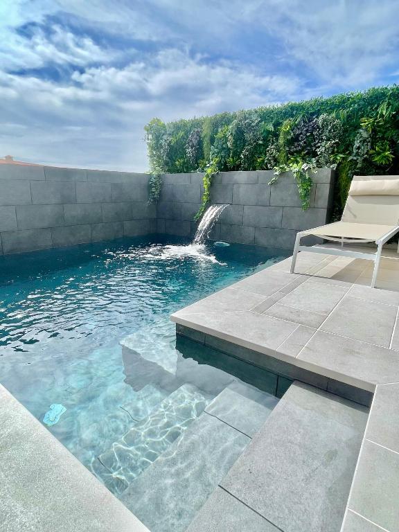 The Retreat House - Private Pool photo 2