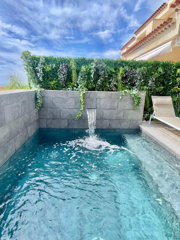 The Retreat House - Private Pool photo 3