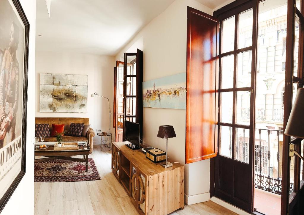 Stylish Andalusian house in historical center — photo 1