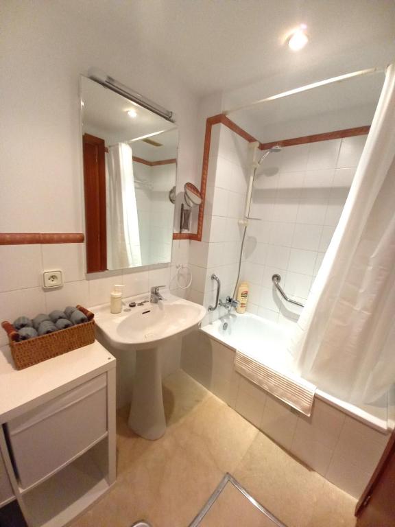 WISH SUITE PLAZA NUEVA photo 3