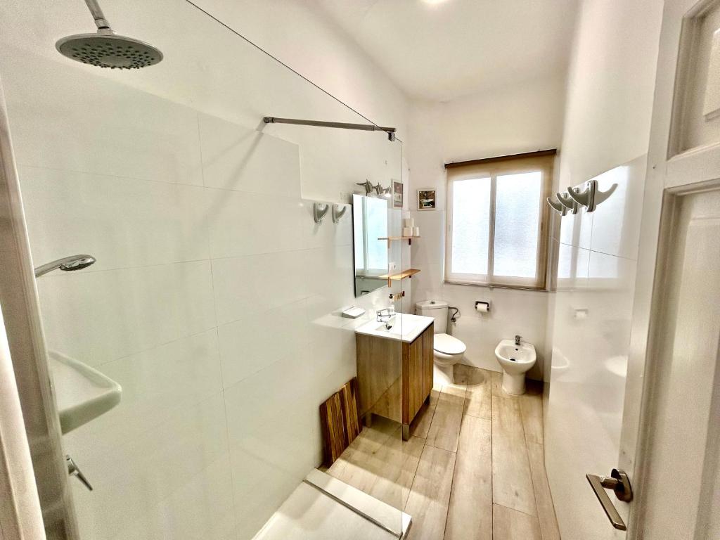 Acogedor apt 8pax 4Bdr 2Bth- CozyHomeSevilla2 photo 3