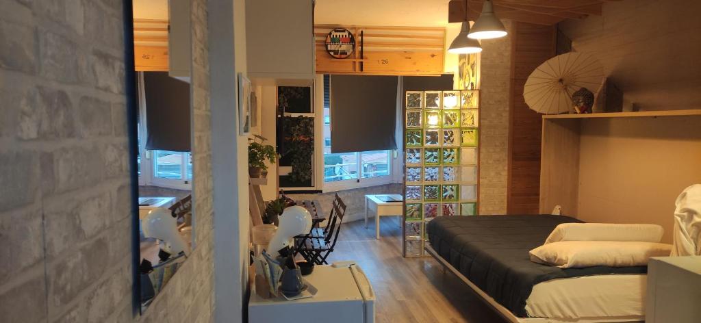 SALTILLO ALTO WHITE STUDIO — photo 1