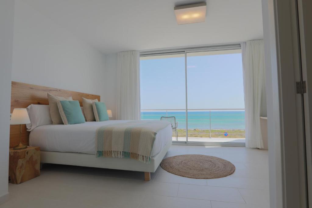Son Serra Sea Coast Villa photo 2