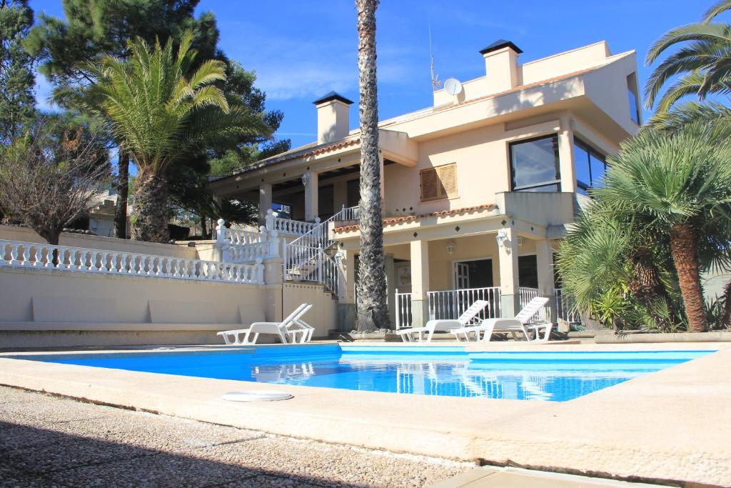 Teresita High Views with private pool — photo 1