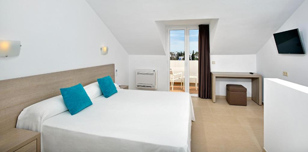 SOL by Meliá Cala d'Or Apartamentos photo 2