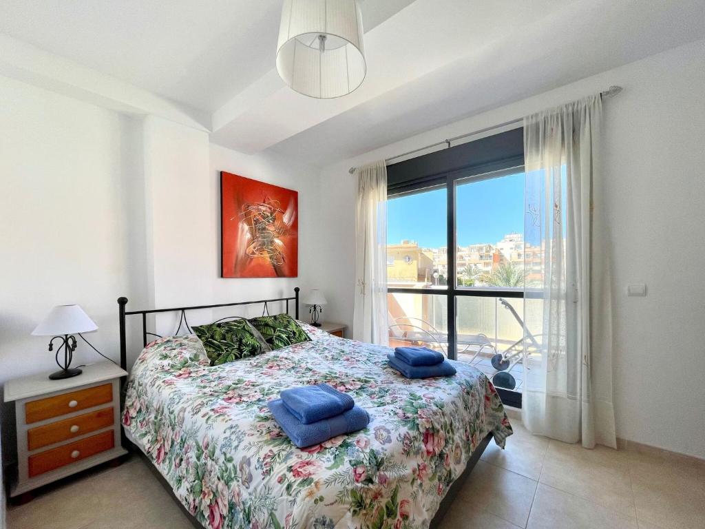 Apartment near beach with pools in Spain photo 2