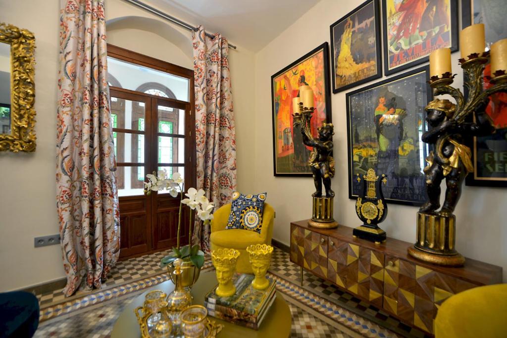 Vanguardist with terrace- 2Bd 2Bth- Sierpes photo 3