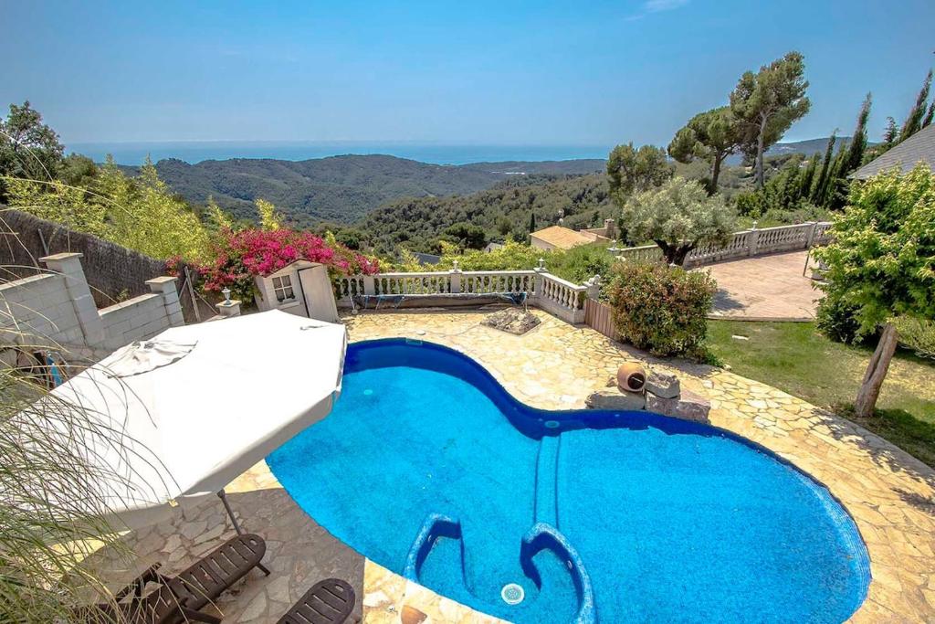 Swiss style villa near Barcelona 10min to beach — photo 1